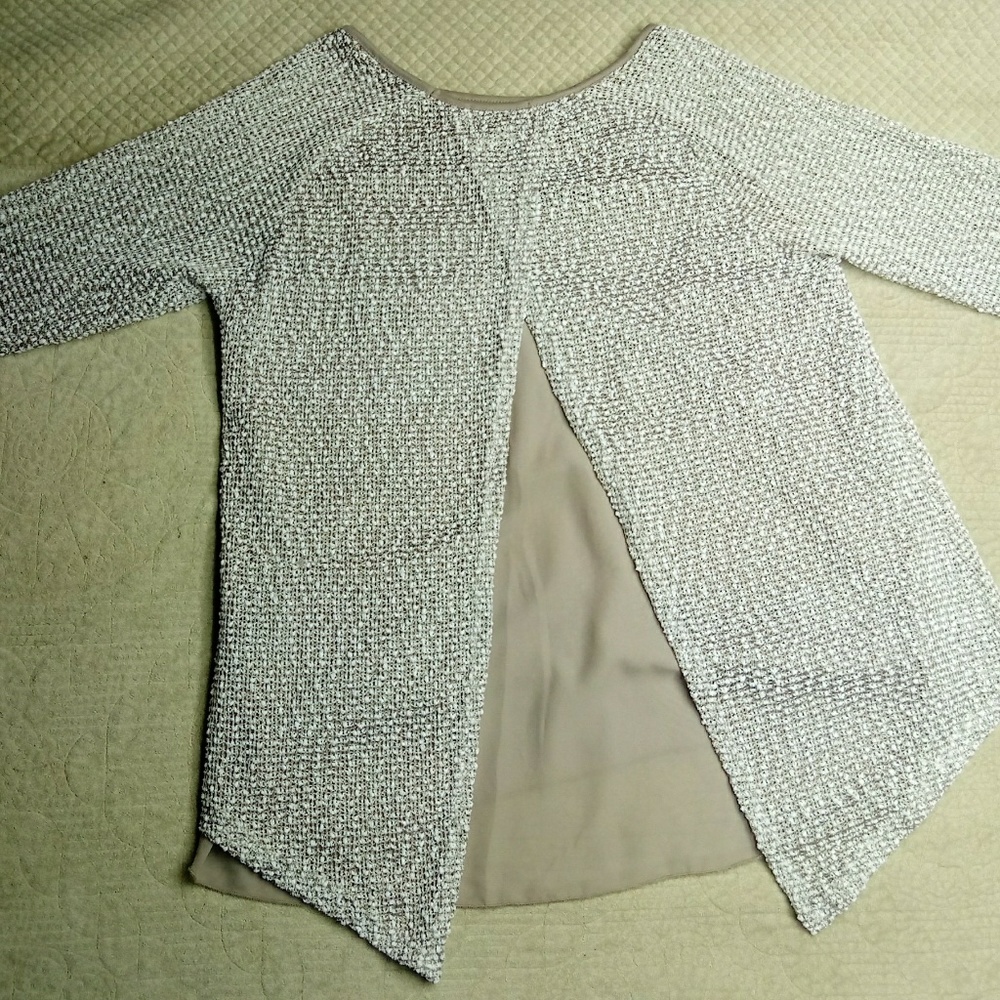 SHANNON FORD NY SPLIT BACK SWEATER